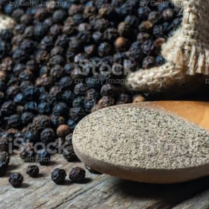 Black pepper powder 100 grams